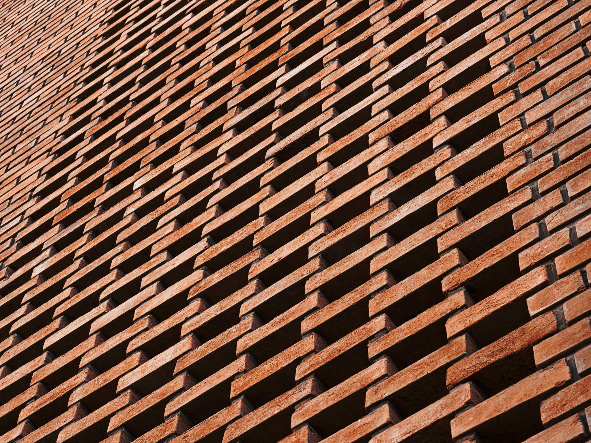 نمای آجری ساختمان