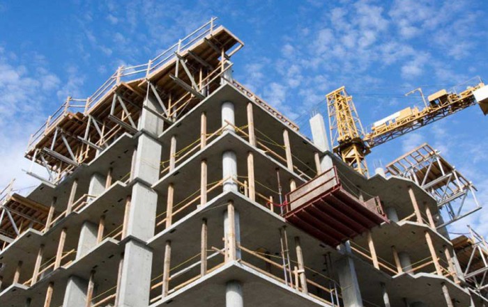 ساختمان در حال ساخت